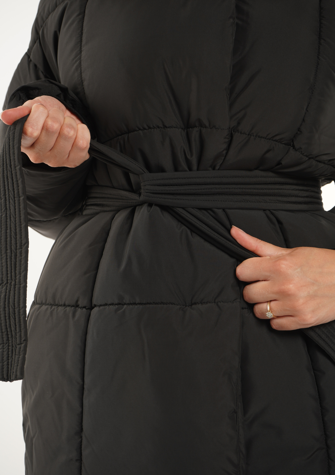 NOVA | GIACCA PUFFER CORTA CON CINTURA