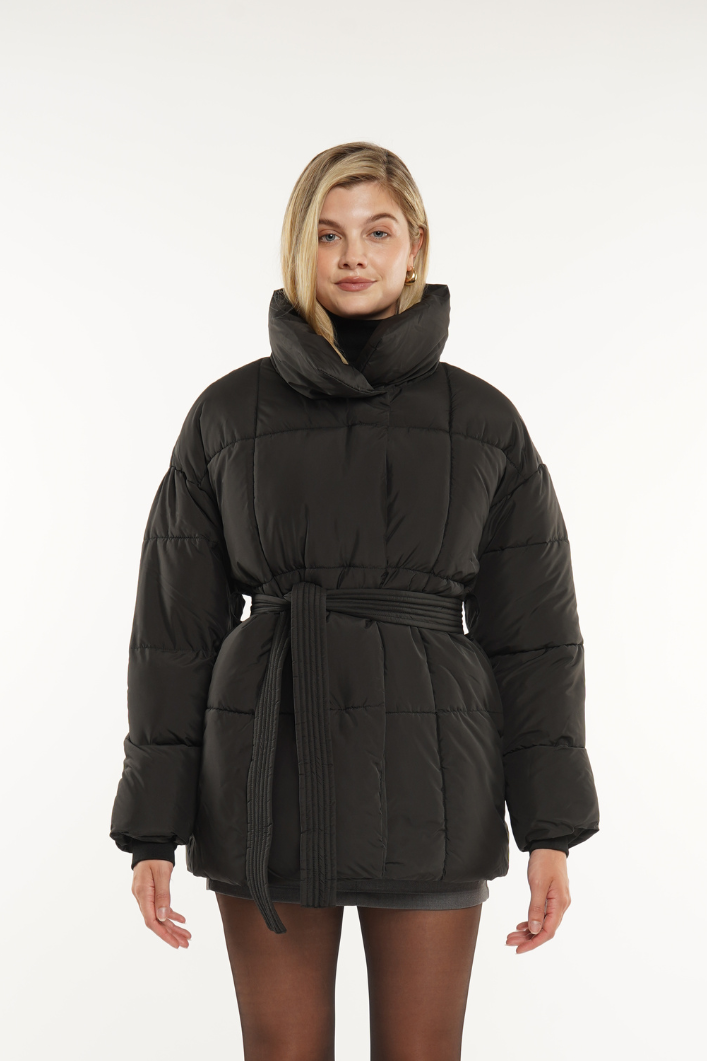 NOVA | GIACCA PUFFER CORTA CON CINTURA