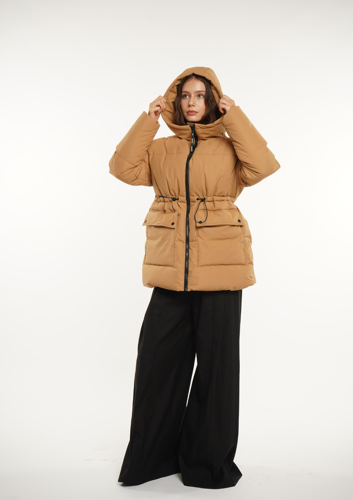 EVA | GIACCA PUFFER CON CAPPUCCIO IMPERMEABILE