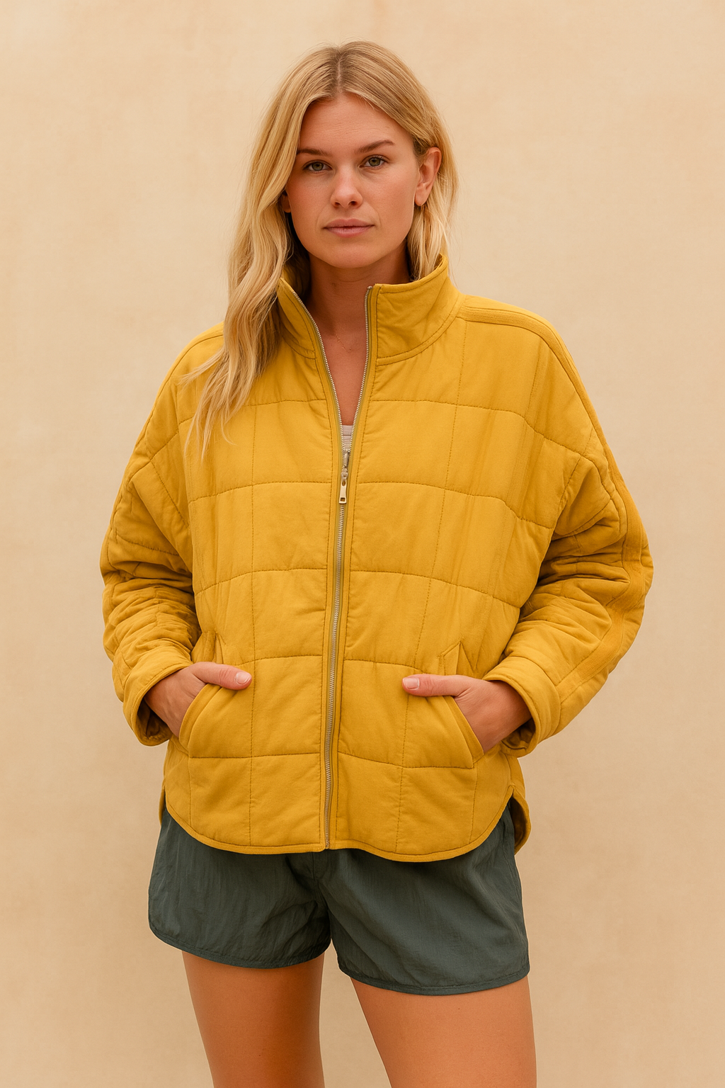 APRILE – GIACCA PUFFER LEGGERA E COMPATTA CON ZIP