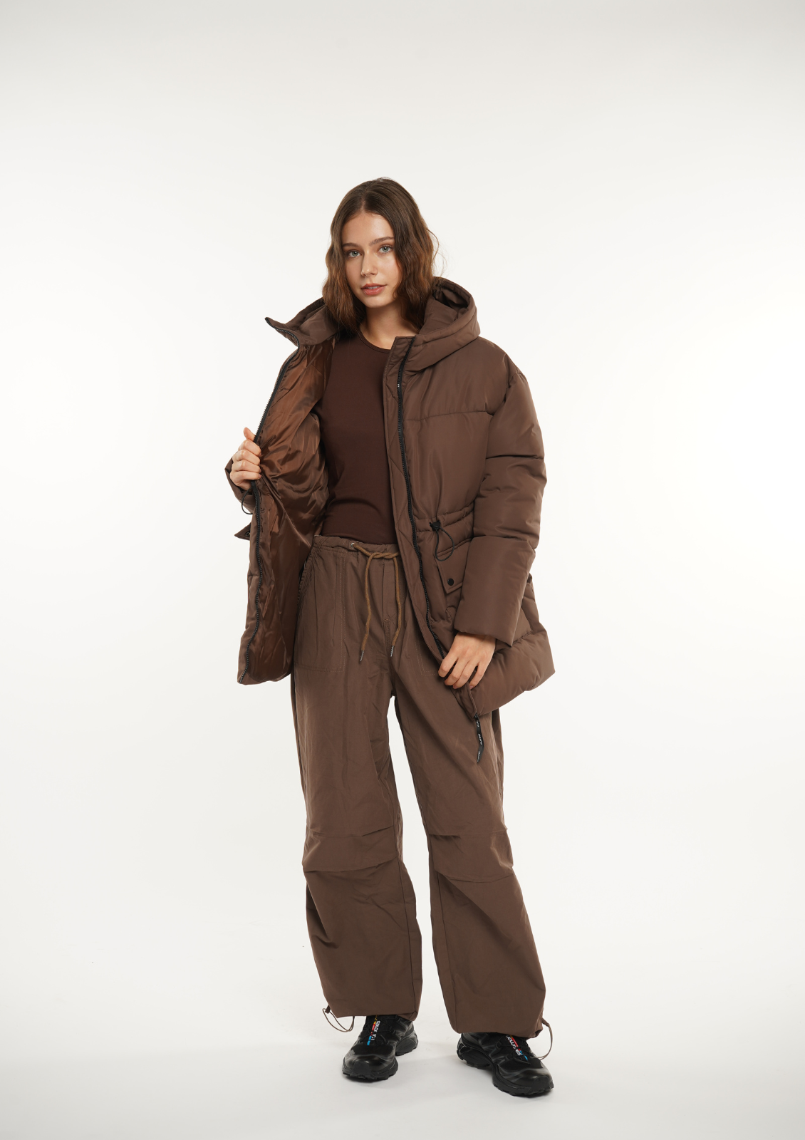 EVA | GIACCA PUFFER CON CAPPUCCIO IMPERMEABILE