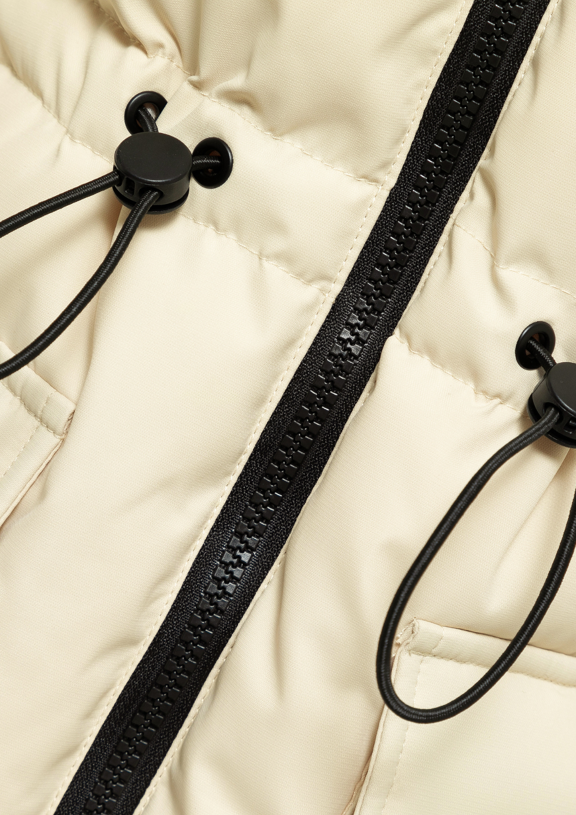 EVA | GIACCA PUFFER CON CAPPUCCIO IMPERMEABILE