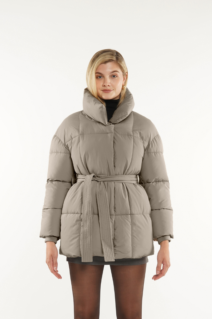 NOVA | GIACCA PUFFER CORTA CON CINTURA