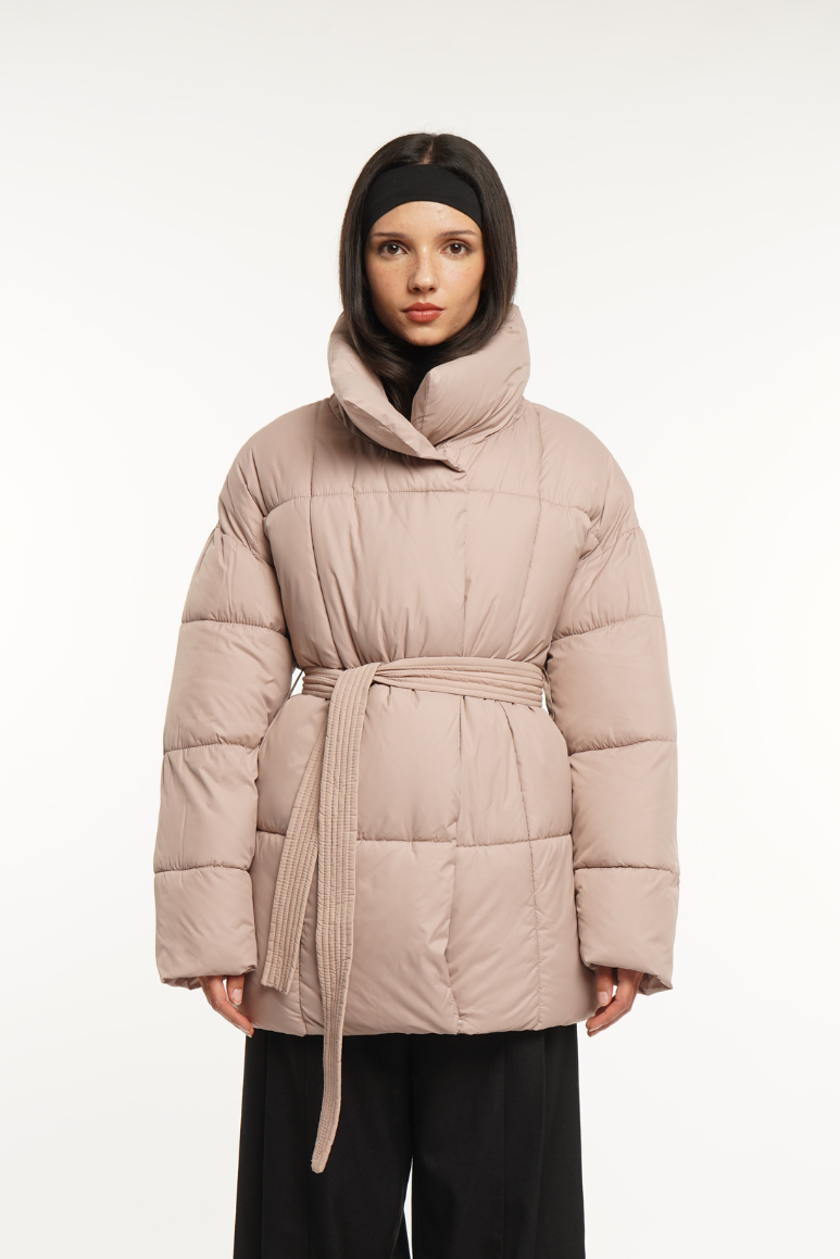 NOVA | GIACCA PUFFER CORTA CON CINTURA