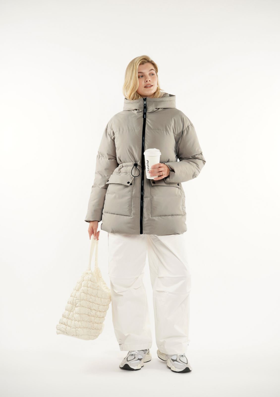 EVA | GIACCA PUFFER CON CAPPUCCIO IMPERMEABILE